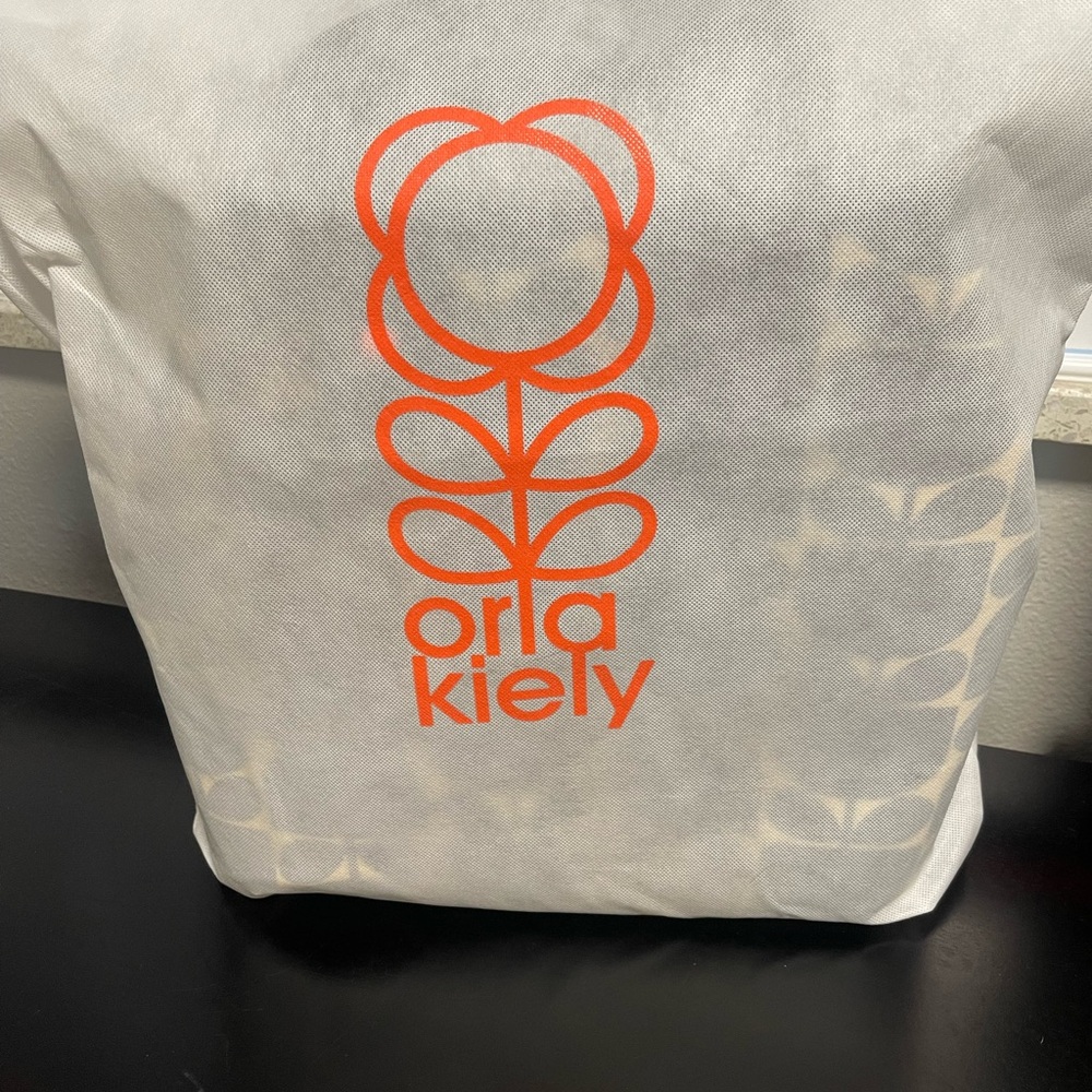 Excellent Orla Kiely Black and Cream Tote